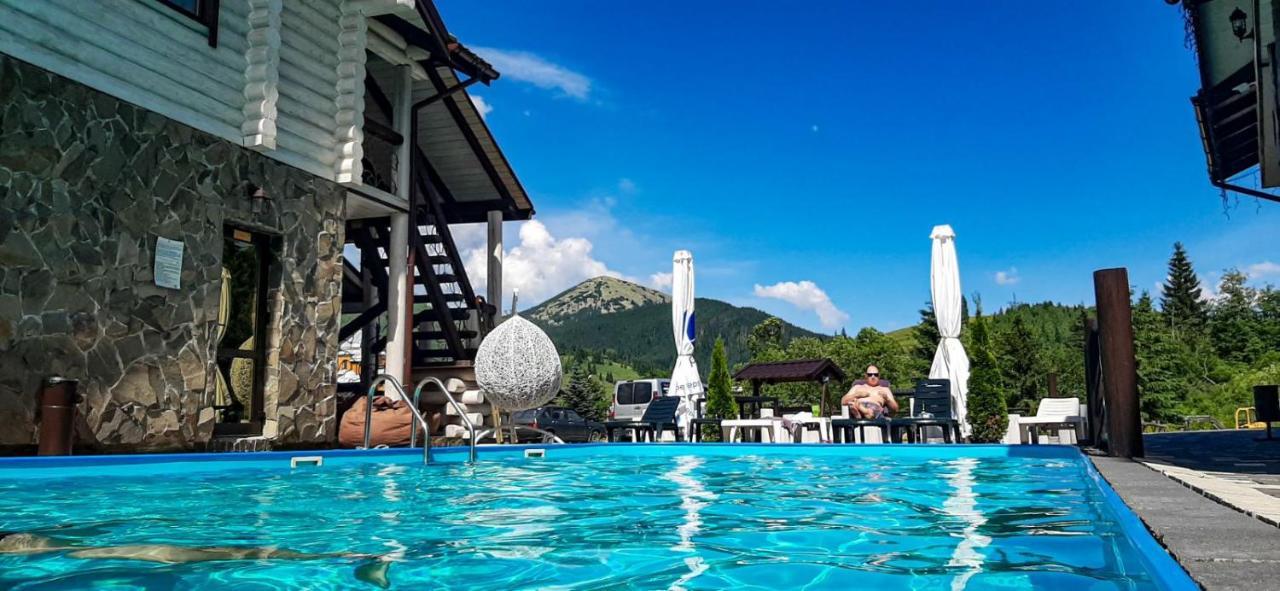 Whiteberry Hotel Bukovel Luaran gambar
